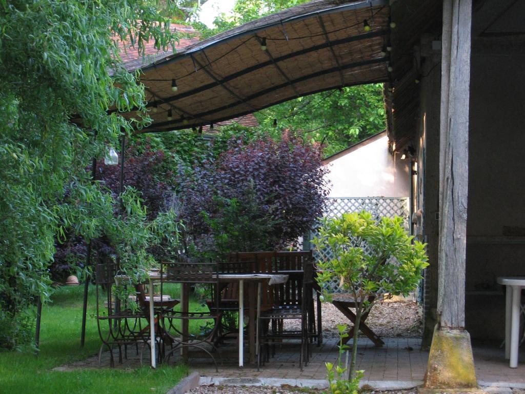 Bed and Breakfast Logis De La Paqueraie Saint-Branchs Экстерьер фото